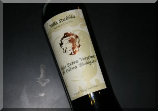 The Extra Virgin Olive Oil from Villa Stabbia